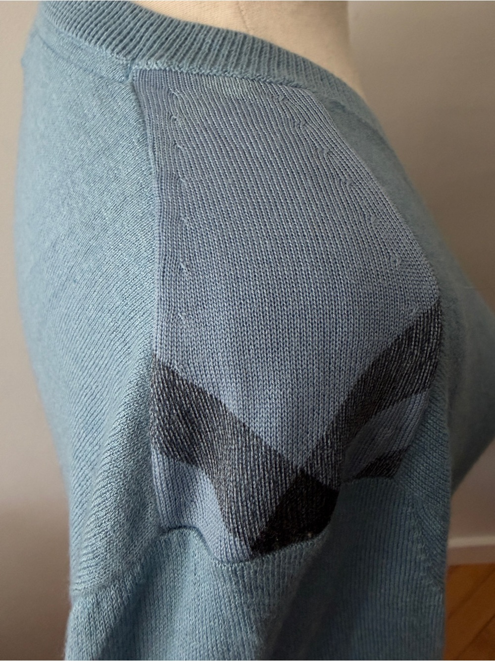 Burberry light Blue Men’s Sweater with Chevron Detail